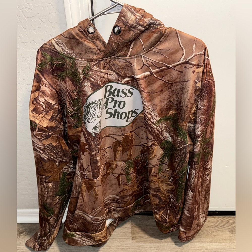 Bass Pro Shops logo/camo hoodie 2XL